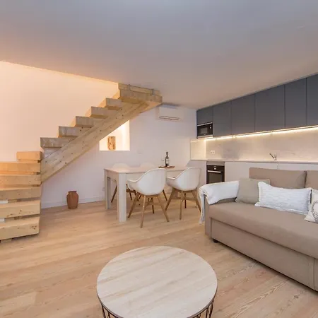 Meet The Elements Apartment
